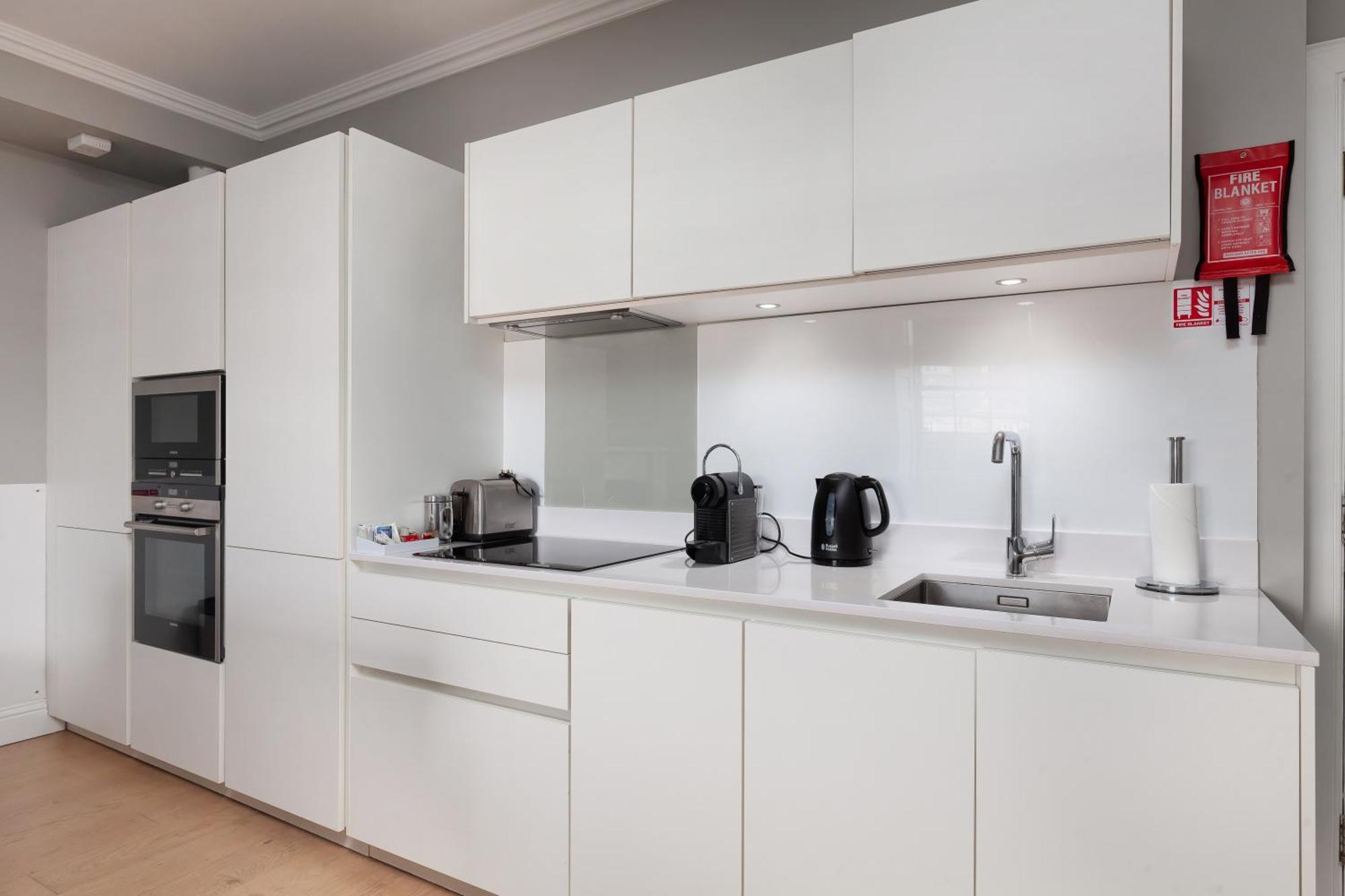 אדינבורו Destiny Scotland - Hill Street Apartments מראה חיצוני תמונה