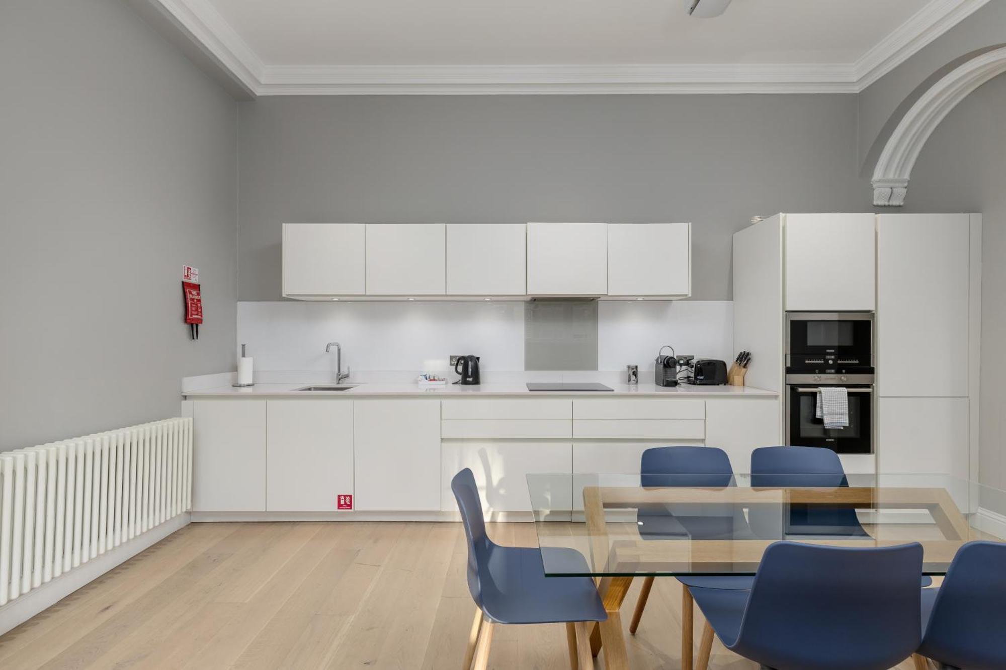 אדינבורו Destiny Scotland - Hill Street Apartments מראה חיצוני תמונה