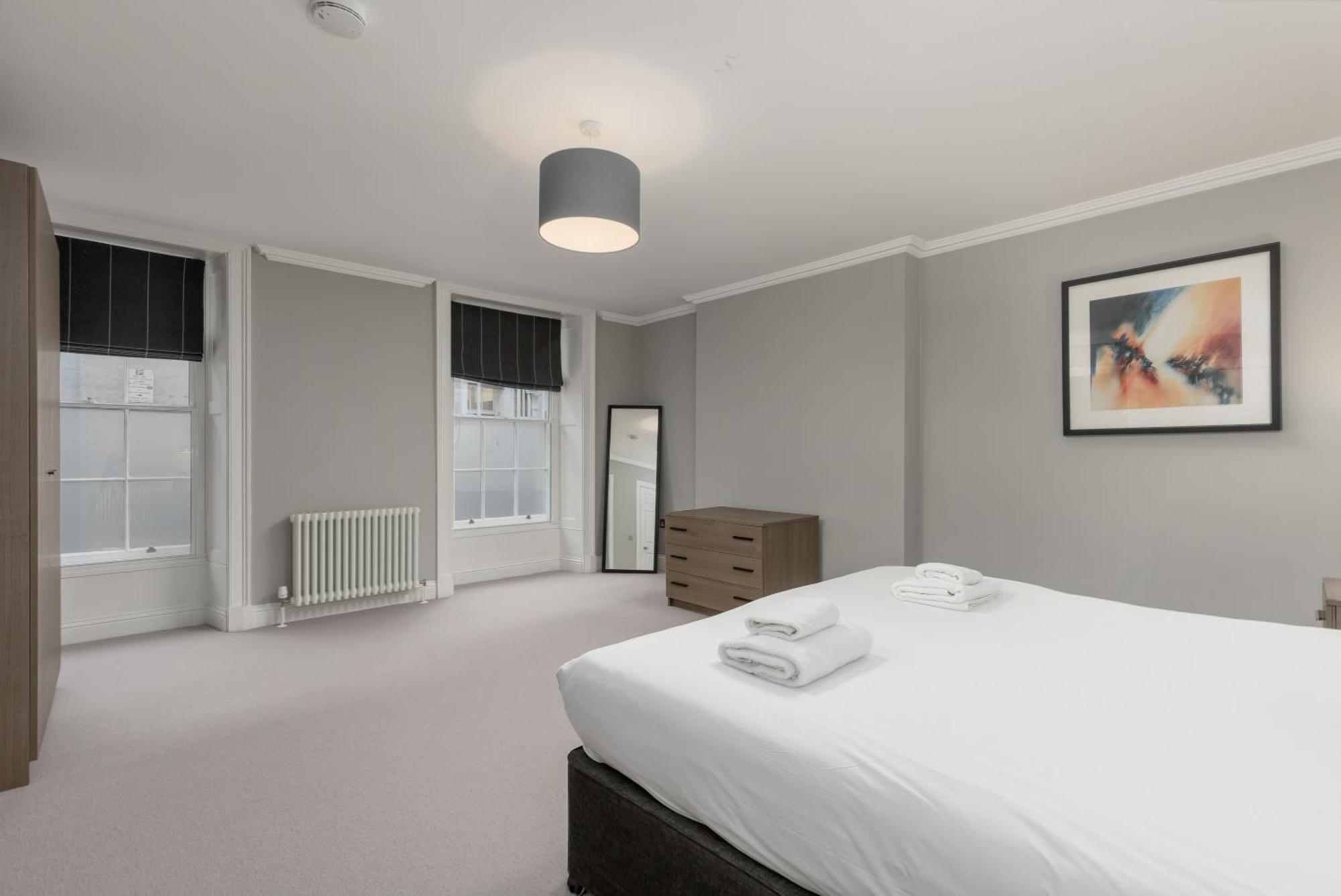 אדינבורו Destiny Scotland - Hill Street Apartments מראה חיצוני תמונה